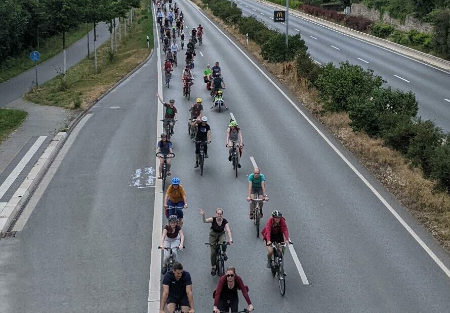 Critical Mass Jena auf der Stadtrodaer Straße