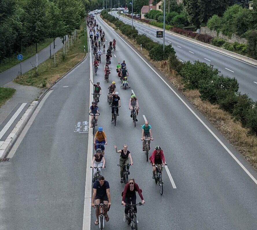 Critical Mass Jena auf der Stadtrodaer Straße